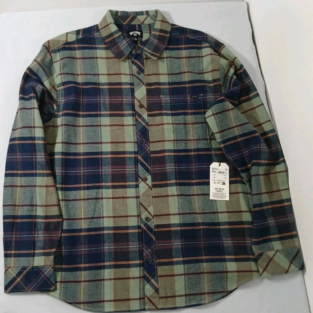 Quiksilver Men's Casual Plaid and Striped Shirt Set - Picture 10 of 11